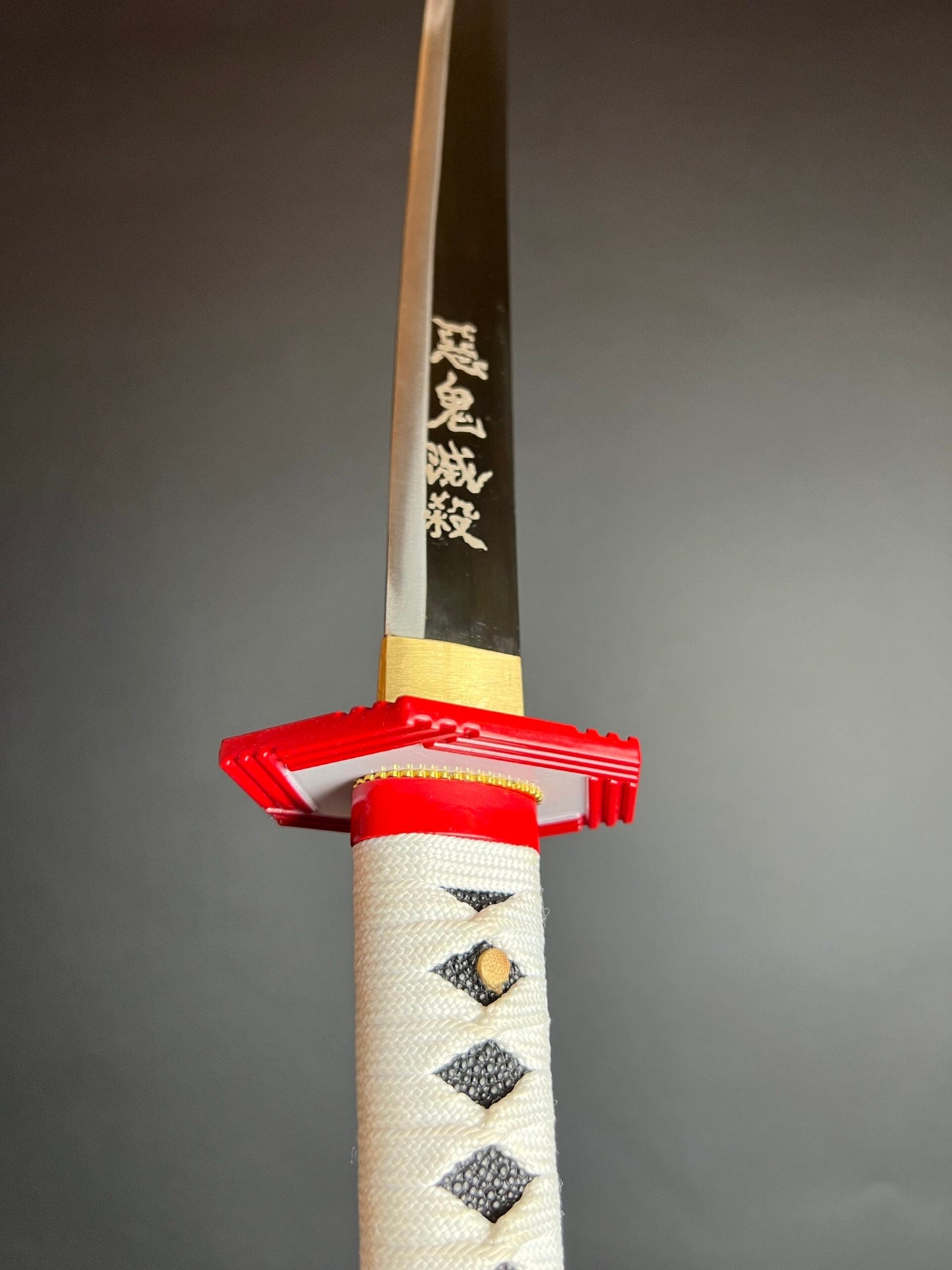 Spada Katana di Giyu Tomioka