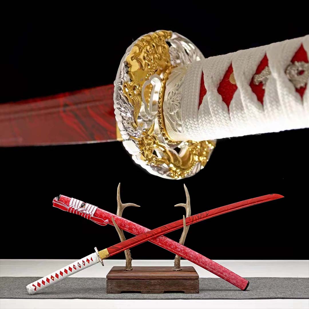 Akita Katana con tradizionale fodero saya