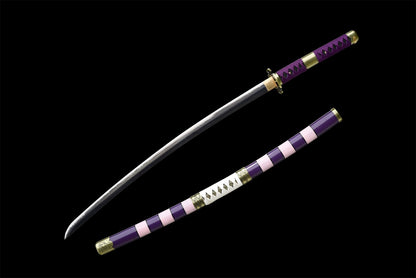 Vista completa dall'alto della katana Nidai Kitetsu sguainata - lama in acciaio al carbonio e tsuka viola