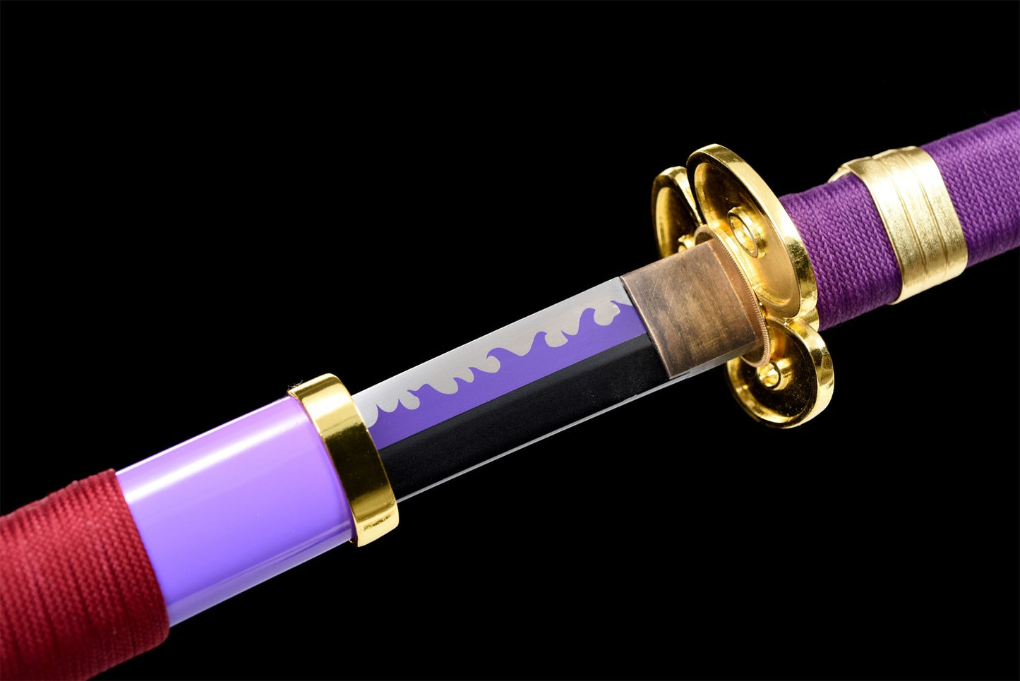 Dettaglio tsuka della Katana Enma con avvolgimento ito nero su same sintetico