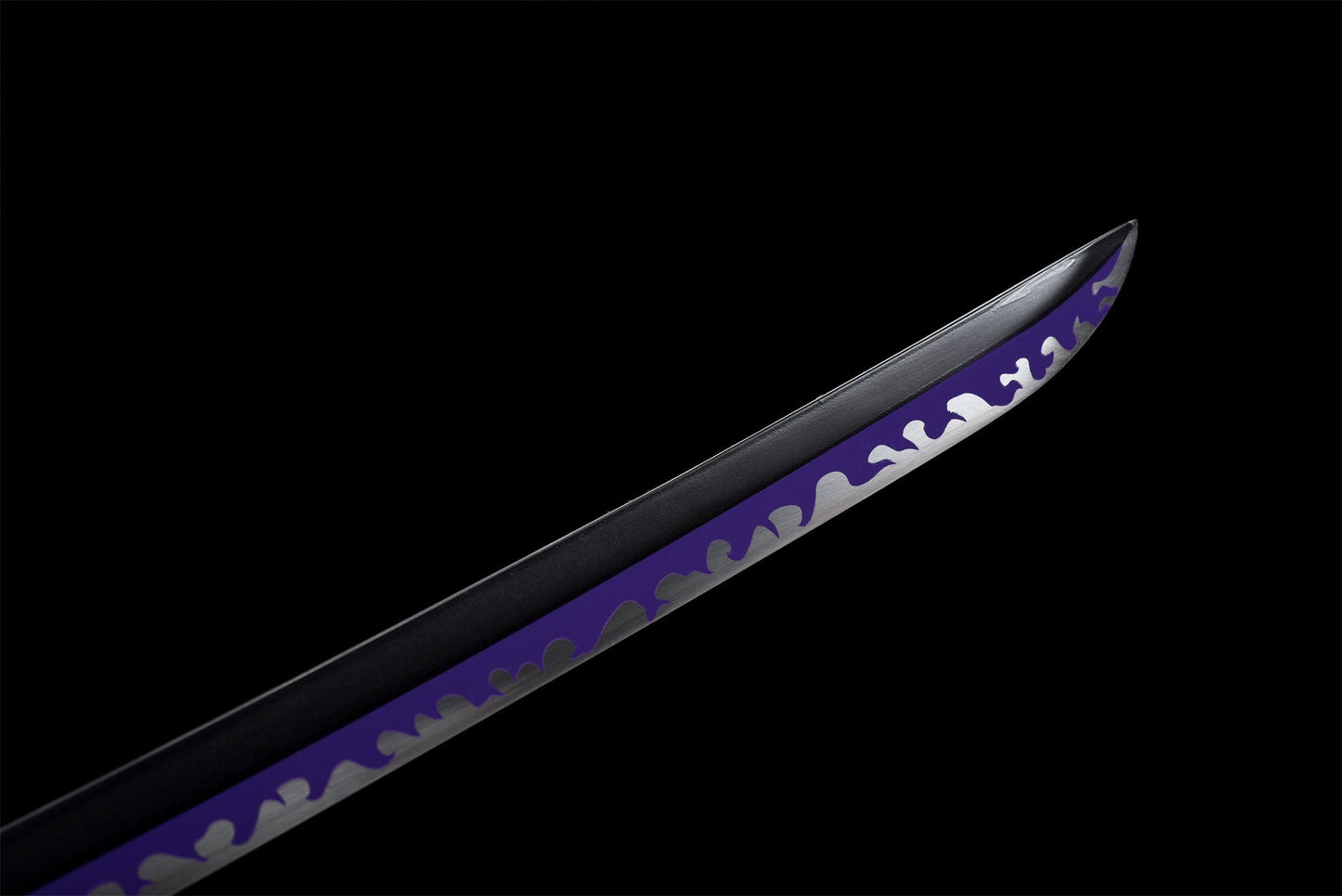 Katana Enma nel fodero saya viola con sageo abbinato